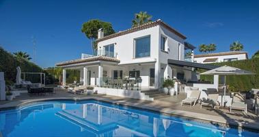 Impresionante villa en venta en Marbella Country Club, Nueva Andalucía. Málaga photo 0