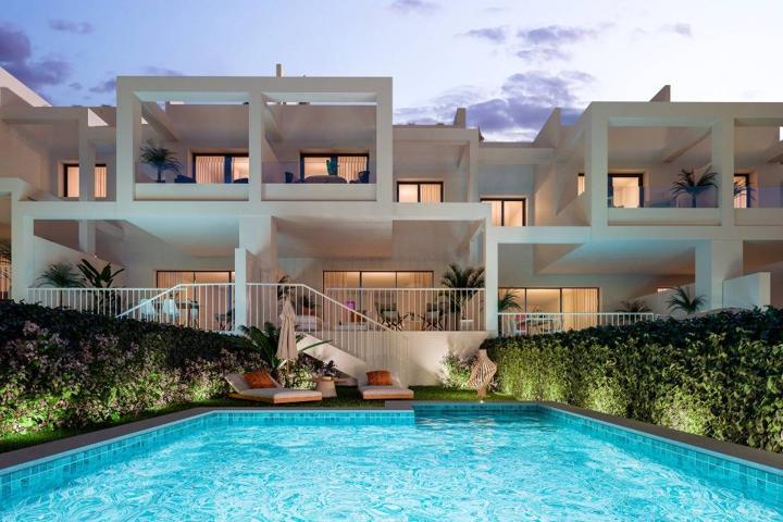 Casa Adosada de Lujo en venta en Bahía de Las Rocas, Manilva. Málaga photo 0