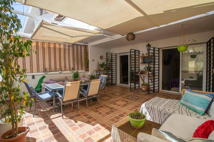 Exclusivo Bajo con terraza en la urbanización Montemayor, Estepona photo 0