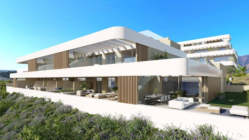 Exclusivo Apartamento con Amplia Terraza en venta en Estepona, a Pasos del Mar photo 0