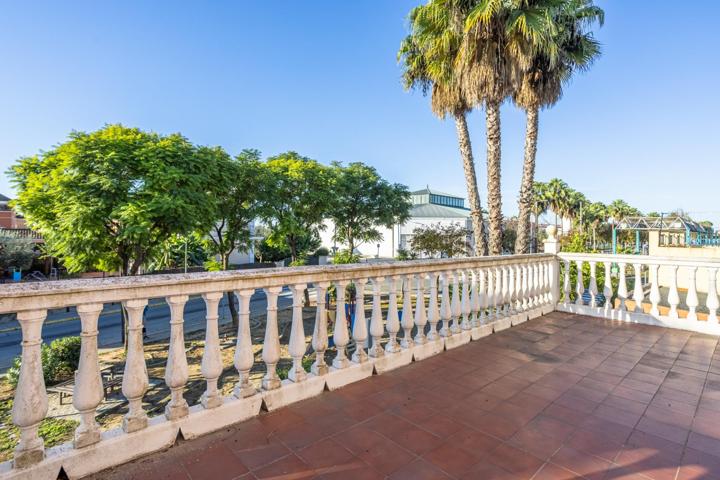 ¡Descubre la casa pareada perfecta para ti y tu familia en venta en Espartinas! Sevilla photo 0