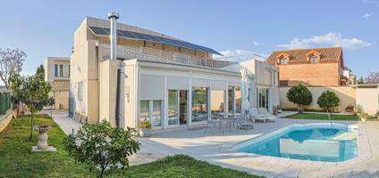 Estupenda casa en venta en Olivar de Quintos, Montequinto. Sevilla photo 0