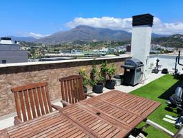 Ático Dúplex de Lujo con Terraza Panorámica en venta en Parque Central. Estepona photo 0