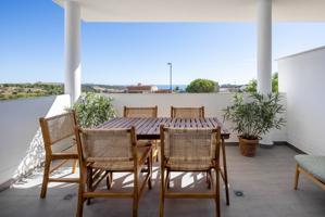 Apartamento amueblado junto a Valle Romano Golf: elegancia y confort en Estepona. Málaga photo 0