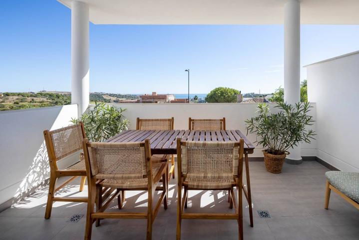 Apartamento amueblado junto a Valle Romano Golf: elegancia y confort en Estepona. Málaga photo 0