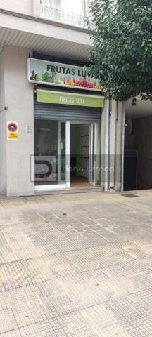 LOCAL COMERCIAL EN AV. CELANOVA,BARBADAS SOBRE CALLE PRINCIPAL photo 0