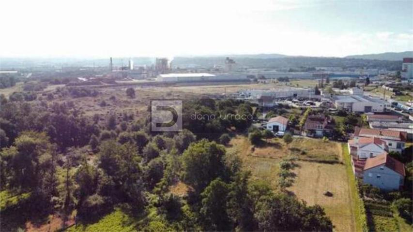 Casa en venta en San Cibrao das Viñas photo 0