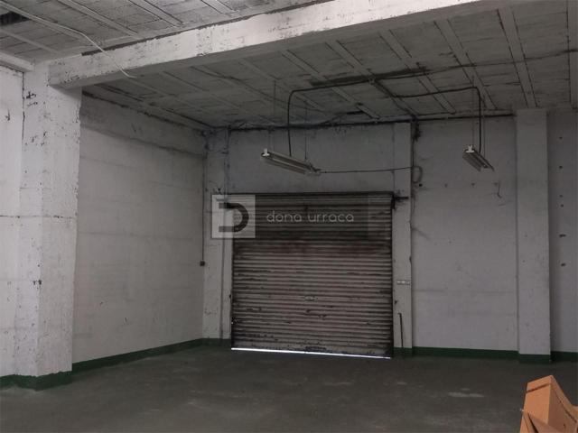 Local comercial en alquiler en Centro photo 0