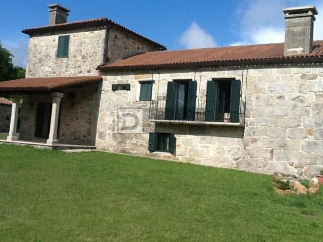 CASA SEÑORIAL CON PISCINA Y GRAN TERRENO MUY CERCA DE TOMIÑO photo 0