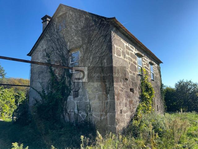 CASA RUSTICA EN PIEDRA CON TERRENO, MUY PROXIMA A TUI !!!! photo 0