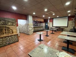 ALQUILER DE CAFETERÍA TOTALMENTE EQUIPADA EN PONTEAREAS - GRAN TERRAZA Y UBICACIÓN COMERCIAL photo 0
