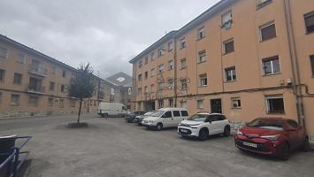 Piso en venta en Oviedo de 48 m2 photo 0