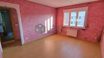 Piso en venta en Langreo de 76 m2 photo 0