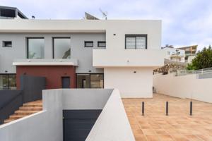 Espectacular casa pareada en venta photo 0