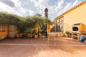 Casa de pueblo con grandes posibilidades en Estivella photo 0