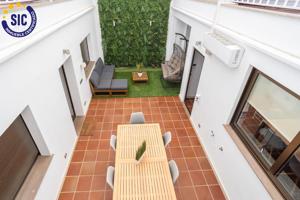 CASA ÚNICA CON TERRAZA EN PAIPORTA EN VENTA photo 0