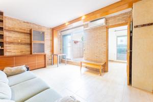 🏠 Encantador piso ideal para parejas, jóvenes o inversores photo 0