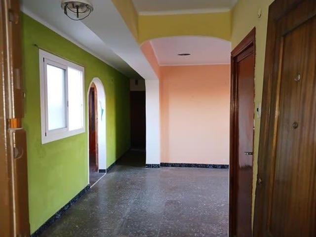 PISO EN SUBASTA EN BENIFIÓ, VALENCIA photo 0