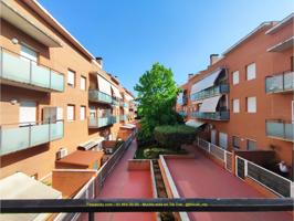 FINCAS DEL 2002, CON ASCENSOR, CENTRO photo 0