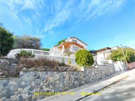 GRAN CASA DE 265 M2, Y DEL 2001. EN CAN BARRI photo 0