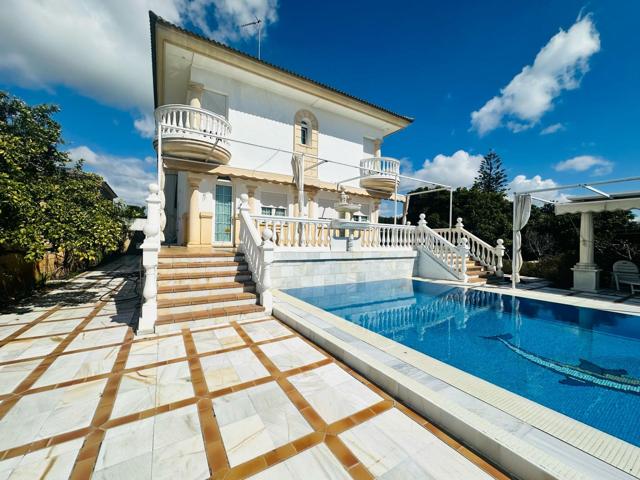 ESPECTACULAR CHALET EN ZONA CALASANCIO photo 0