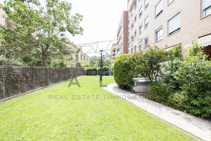 DUPLEX EN VENTA CON TERRAZA Y PISCINA EN SANT PAU photo 0