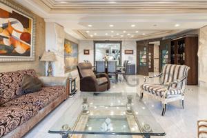 PISO PARA ENTRAR A VIVIR, CON DOS PLAZAS DE GARAJE Y TRASTERO EN GRAN VIA GERMANIAS photo 0