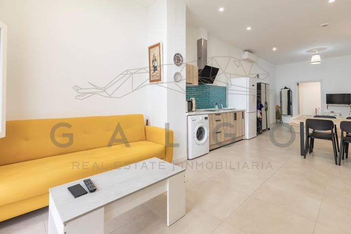 Estudio reformado en Nazaret – Diseño moderno, excelente ubicación y gran proyección photo 0