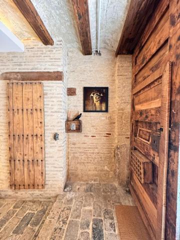 Piso amueblado de 97 m² en ubicación privilegiada de Ciutat Vella photo 0