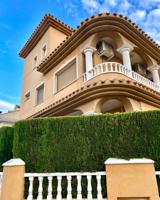 Chalet pareado en venta en Calle Archena photo 0