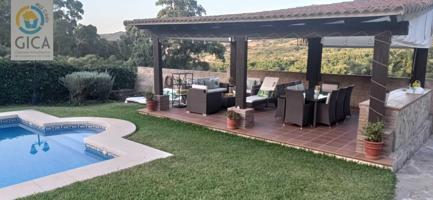 CHALET EN LAS HERRIZAS photo 0
