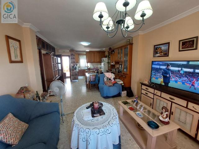 CASA EN ZONA SAN ISIDRO photo 0