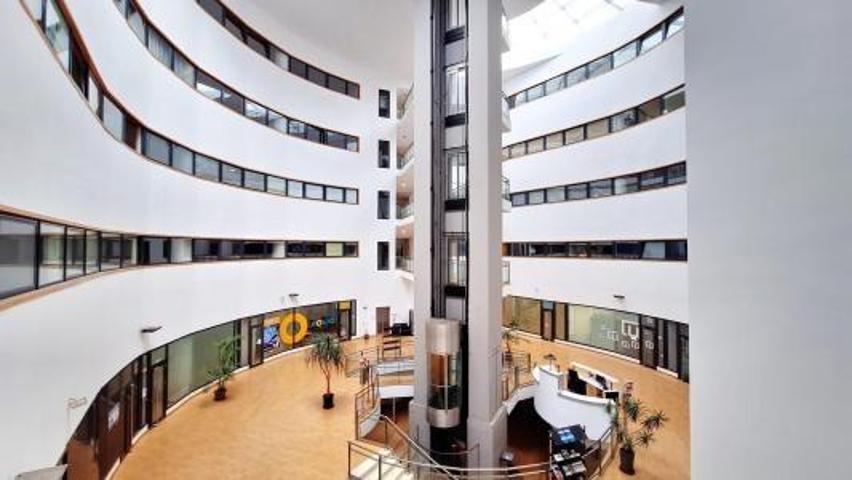 🏢 Venta de Oficinas en Centro de Negocios Azabache – Oportunidad Exclusiva photo 0