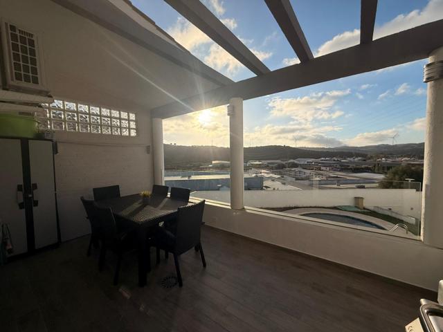 ADOSADO REFORMADO CON ALTAS CALIDADES EN TARAGUILLA photo 0