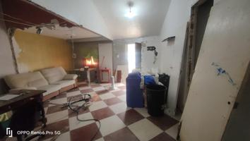 Chalet adosado en venta en calle Pastrana photo 0