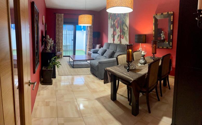 Chalet adosado en venta en calle Huerta Raimundo photo 0