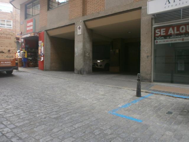 Se alquila plaza de garaje en centro photo 0