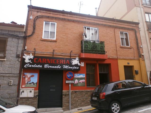 OPORTUNIDAD DE EDIFICIO CON NEGOCIO Y VIVIENDA EN SAN LORENZO photo 0