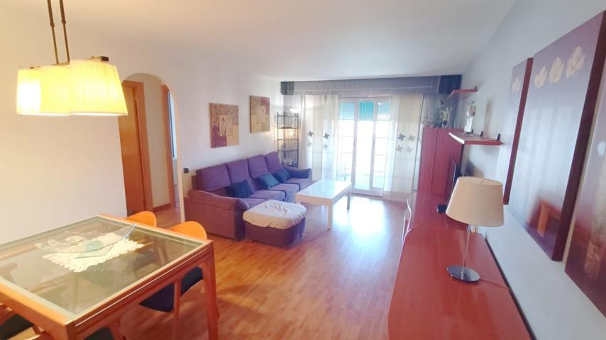 Piso En venta en Lloreda, Badalona photo 0