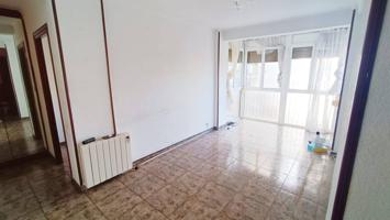Piso En venta en Can Serra, L'Hospitalet De Llobregat photo 0