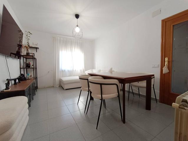 Piso En venta en Sistrells, Santa Coloma De Gramenet photo 0