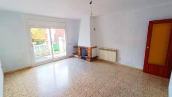 Casa En venta en Barberà Del Vallès photo 0