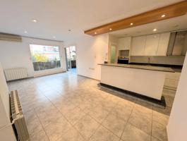 Piso En venta en Montgat photo 0