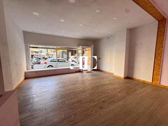 Local comercial en alquiler en As Travesas photo 0