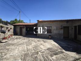 Casa histórica con encanto y finca privada en Mondariz - Piedra, historia y naturaleza en una sola propiedad photo 0