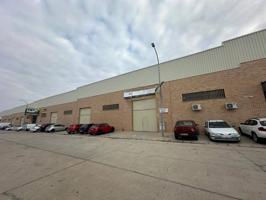 Nave comercial en Venta en Calle Rio Jarama photo 0