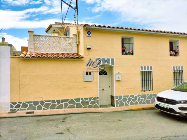 VENTA DE CASA ADOSADA EN CAMARENA photo 0