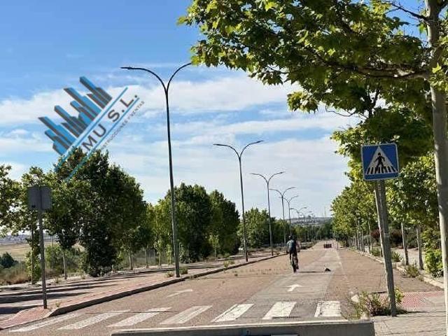 RAYMU Vende photo 0
