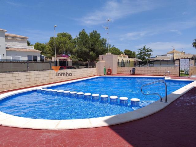 Bungalow dúplex, en primera planta con solarium en Orihuela Costa photo 0