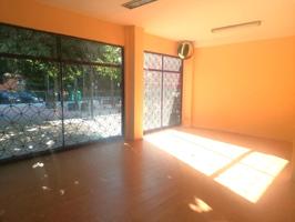 Excelente local comercial en calle Libertad photo 0